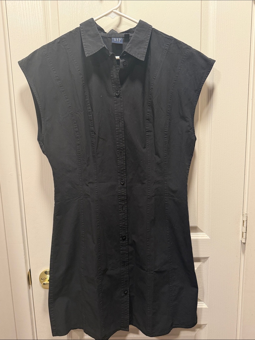 GAP Black Cap-Sleeve Button-Front Dress